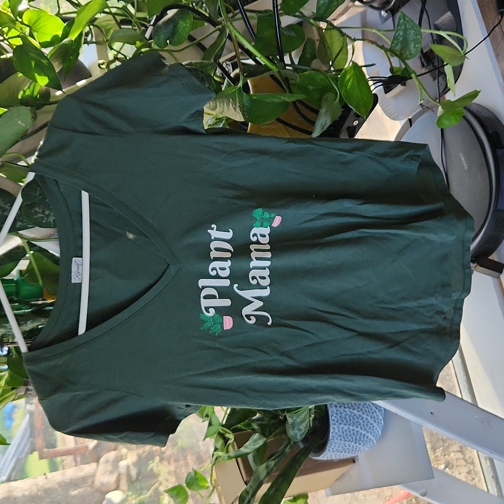 "Plant Mama" tshirt
